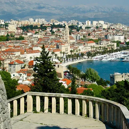 Vendégház Attractive In The City Center Split
